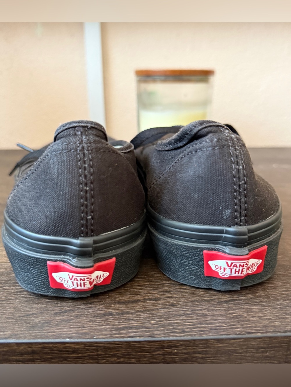 Vans Black Canvas Low-Top Lace-Up Sneakers Mens size 8 Women’s size 9.5 - Picture 3 of 5